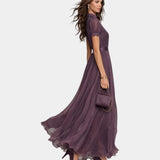 Tiphaine | Robe avec décolleté et finitions en dentelle de chiffon