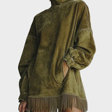 Robe en suédine avec col roulé et franges