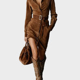 Robe midi en suédine à manches longues et col cravate