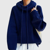 Marie | Pull Douillet avec Col Haut et Capuche